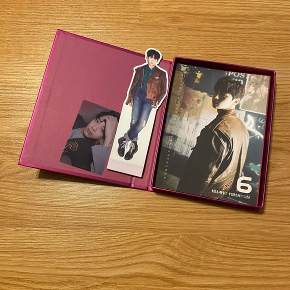 WANNA ONE 1ST MINI ALBUM REPACKAGE : TO BE ONE (NOTHING WITHOUT YOU) ONE VERSION - Picture 2 of 2